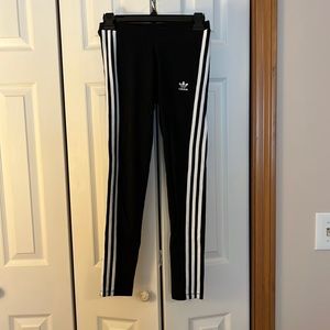 GENTLY USED ADIDAS LEGGINGS